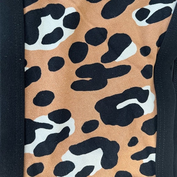 Michael Kors Leopard Print One-Shoulder Swim Top - Picture 3 of 4